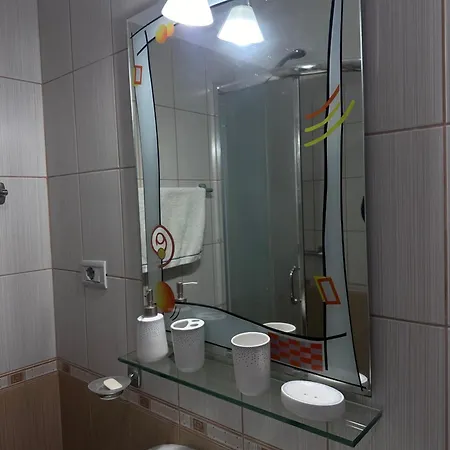 Smart Rent 3 Apartmán Orikumi
